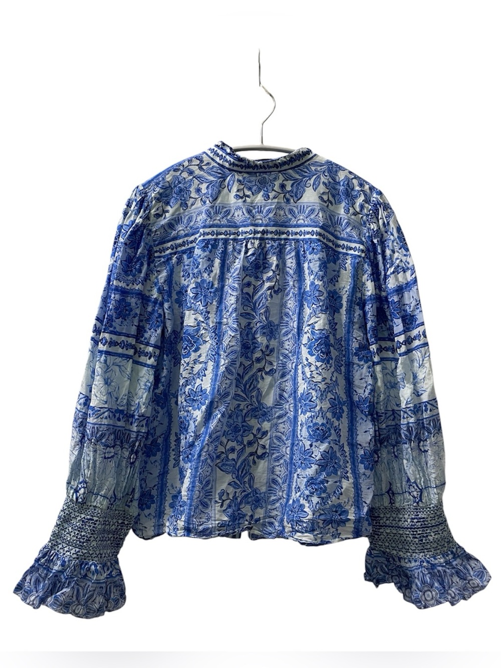 Alice + Olivia Blue And White Ilan Title Print Cotton And Silk Blouse - Picture 8 of 8